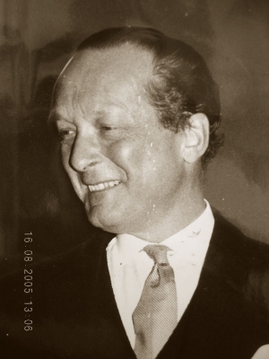 Sir Ivar Colquhoun, 8th Bt. 2