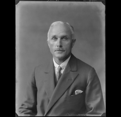 Sir Walter Vincent
by Walter Stoneman, 1924 2