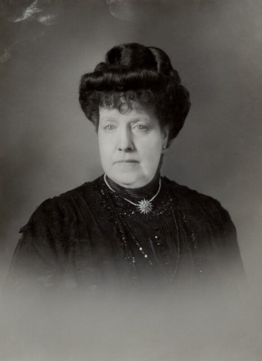 Lady Ida Wilson
by Bassano, 1913 2