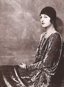 Ava Astor 2