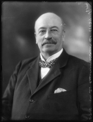 Sir Courtenay Warner, 1st Bt. 1