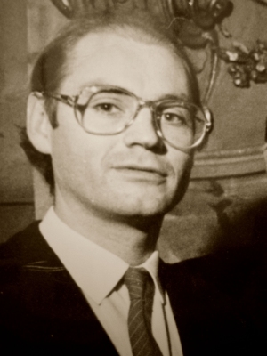 Hon. Simon Howard 2