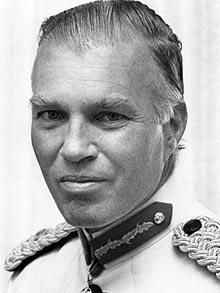 Maj.-Gen. Sir Roy Redgrave 3