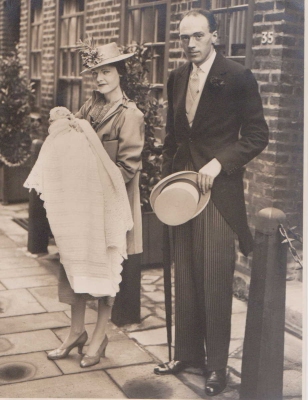 Sir Archibald Hope, 17th Bt.
and his wife, Ruth 2