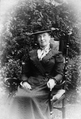Mary Rolleston, 1900 1