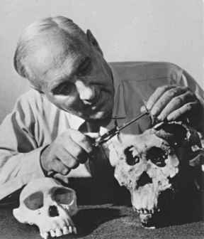 Louis Leakey 2