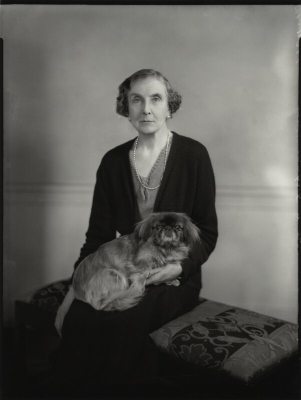 Mrs Ethel d'Anyers Willis
by Bassano, 1935 2