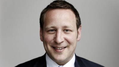Rt. Hon. Ed Vaizey 1