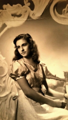 Elena Francisco Pérez Castañeda 1