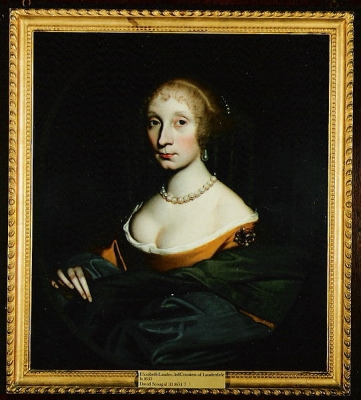 Elizabeth Lauder 2