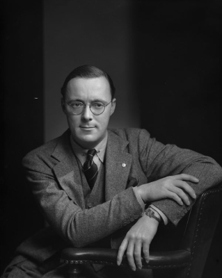 Bernhard, Prince of the Netherlands, 1942 2